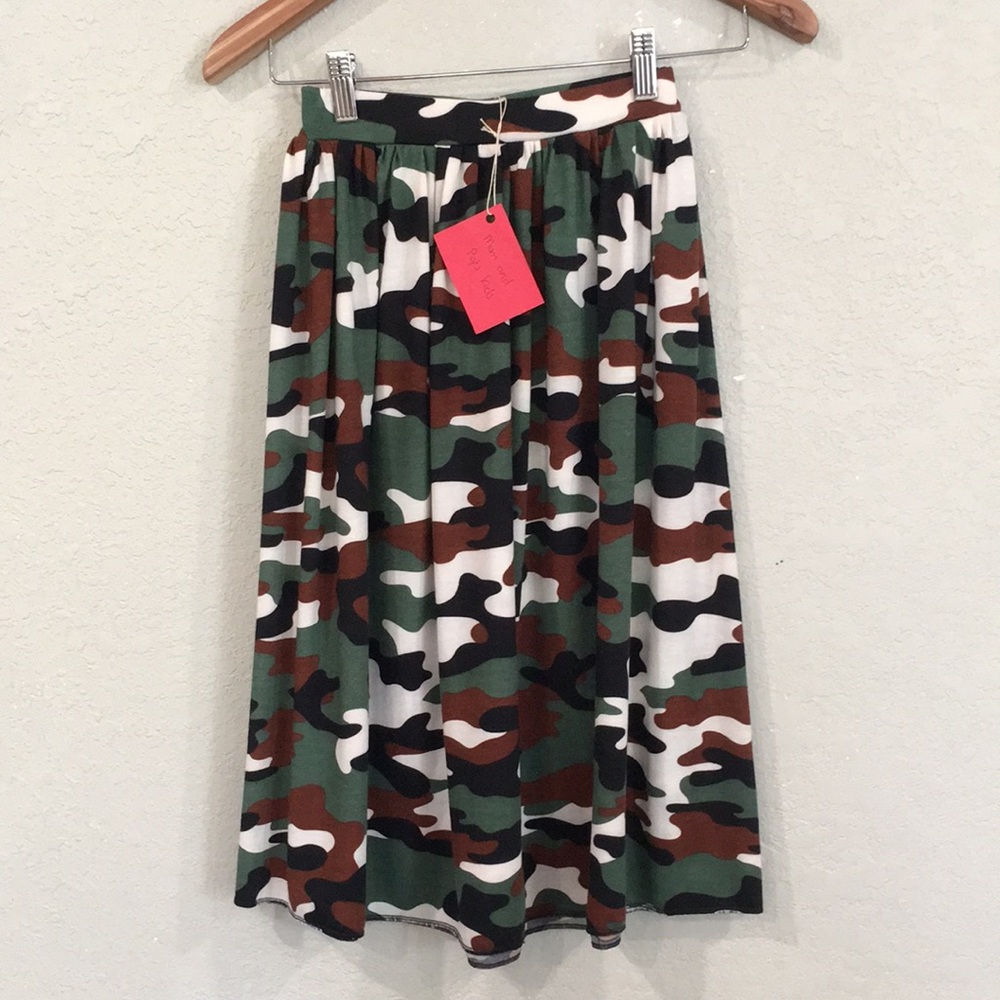 Girls Camo Midi Skirt - Green Camo - Picture 2 of 8